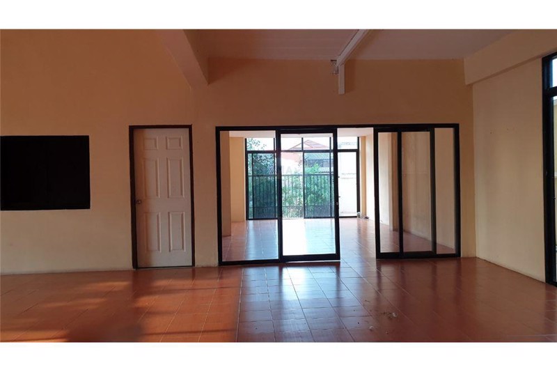 warehouse-and-home-office-ใกล้ตลาดไทราคาถูก-3-ชั้น