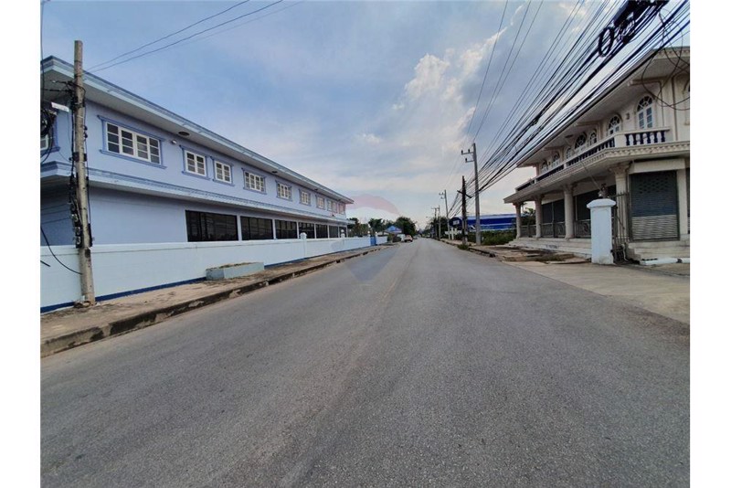 ขายบ้านพร้อมตึกรังนก​7-ไร่​322ตรว​ถธนบุรี-ปากท่อ​ทำเลดีมาก