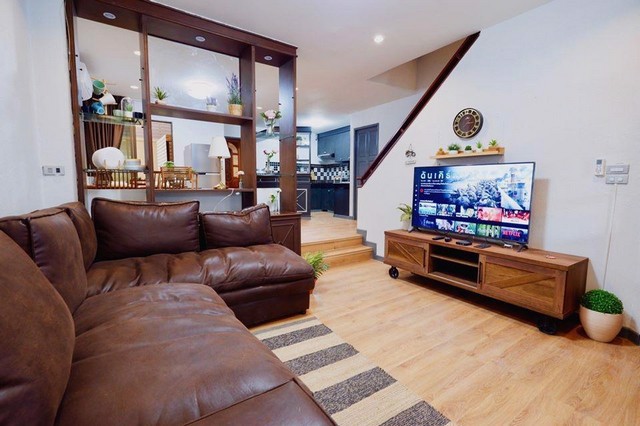 ให้เช่าทาวน์โฮม-3ชั้น-ถนนสุขุมวิท-ใกล้btsทองหล่อ-ตกแต่งสวยพร้อมอยู่