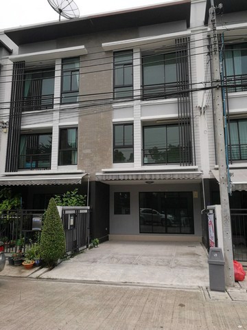 รหัสc3145-ให้เช่าทาวน์โฮม-3ชั้น-โครงการบ้านกลางเมือง-รามคำแหง39-วัดเทพลีลา