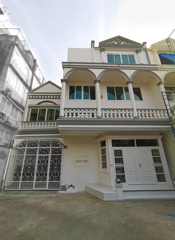 รหัสc3184-ให้เช่าและขาย-townhouse-3ชั้น-รีโนเวทใหม่-6ห้องนอน-สาธุประดิษฐ์-พระราม3