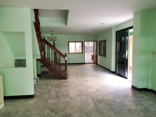 รหัสc3174-ให้เช่าทาวน์เฮ้าส์-2ชั้น-หมู่บ้านรังสิยา-สุขุมวิท101-ใกล้-btsปุณวิถี-เลี้ยงสัตว์ได้