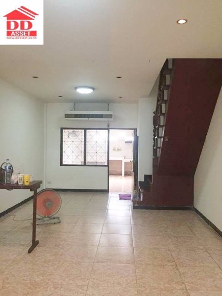 ขายด่วน-ทาวน์เฮ้าส์-2-ชั้น-นวมินทร์-ซอย74