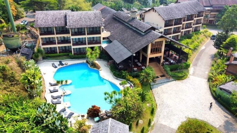 ขายบ้านพักตากอากาศ-สำหรับผู้ที่รักอยู่กับธรรมชาติบนหุบเขาล้อมรอบ-เป็นวิลล่าสไตล์อังกฤษ