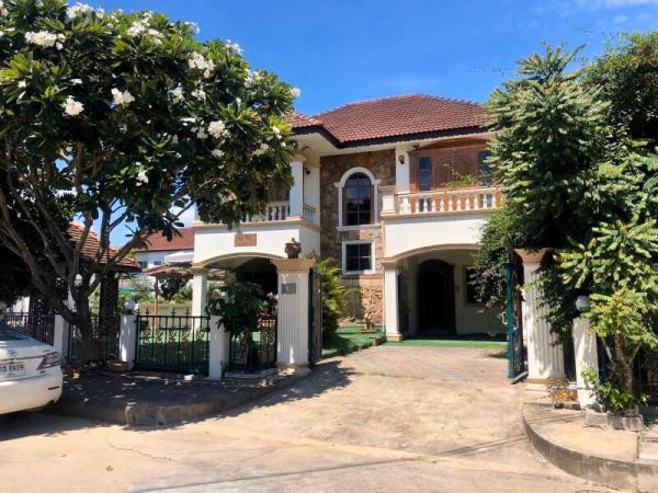 ให้เช่าบ้าน-2-ชั้น-สันทราย-เนื้อที่-84-ตารางวา-เฟอร์นิเจอร์บิ้วอินด้วยไม้สักทองทั้งหลัง