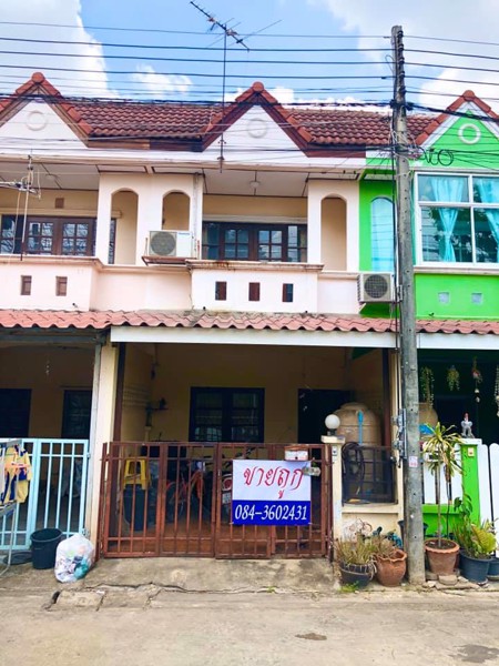 ขายด่วนๆ-ทาวน์เฮ้าส์-2ชั้น-16ตรว-หมู่บ้าน-ฟ้ารังสิต-คลองสี่