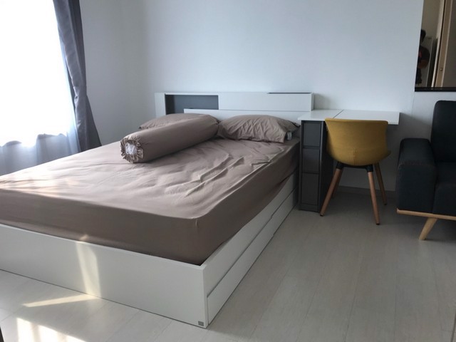 for-rent-life-asoke-ไลฟ์-อโศก-เฟอร์ครบ-พร้อมอยู่-ชั้นที่-34-เดินทางสะดวก-mrt-เพชรบุรี