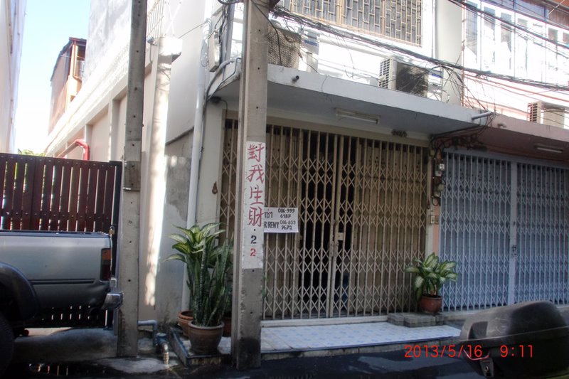 ให้เช่าตึกแถว-4-ชั้น-13-ตรว-ซอยพุทธโอสถ-สี่พระยา