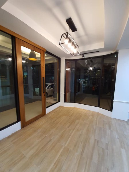 ให้เช่าร้านค้าใต้อพาร์ทเม้นท์-ในซอย-สุขุมวิท-81-อยู่ติด-bts-อ่อนนุช-300-ม-เนื้อที่ประมาณ-19-ตรม