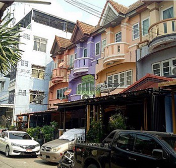 หมู่บ้าน-พงษ์ศิริชัย-4-ซอย-เพชรเกษม-81-ขายด่วน-ทาวน์เฮ้าส์-3-ชั้น-เนื้อที่-17-ตรว-หนองค้างพลู