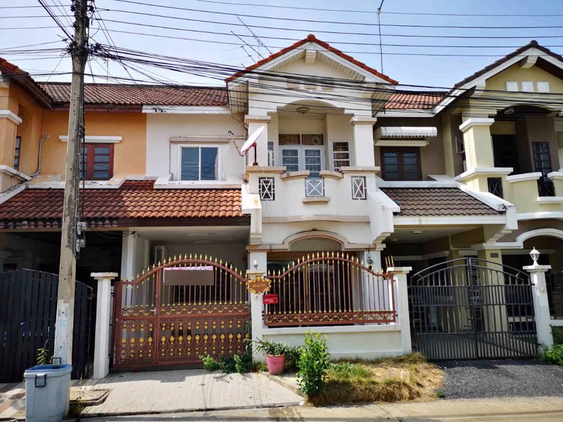 ให้เช่าทาวน์เฮ้าส์-2ชั้น-มเมืองเอก5-ใกล้มรังสิต-3นอน-2น้ำ-เฟอร์พร้อม-เช่า-15000บ-ด-093-9594717