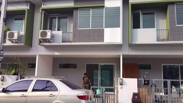 ขายด่วน-ทาวน์โฮม-เดอะทรัสต์-วงแหวน-ลำลูกกาคลอง5-ใกล้บิ๊กซี