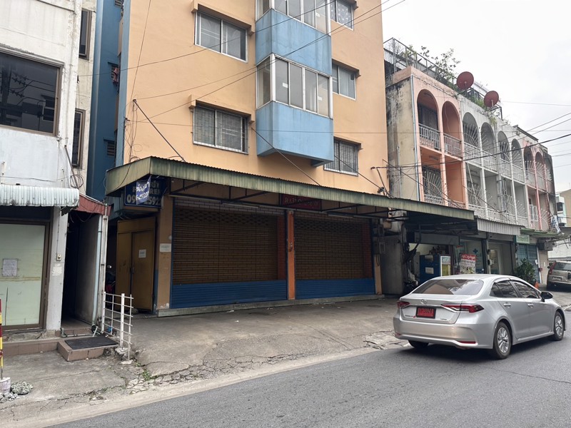 ให้เช่าห้องขายของ-ติดถนนใหญ่-1-คูหา