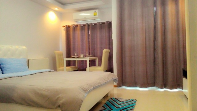 ให้เช่าคอนโด-eastern-platinum-condo-ทำเลดี-หน้านิคมอุตสาหกรรมอีสเทิร์นซีบอร์ด