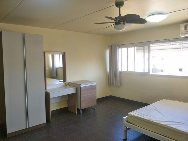 ขายคอนโด-ป๊อปปูล่าคอนโดเมืองทองธานี-t10-ปูกระเบื้อง-พร้อมแอร์