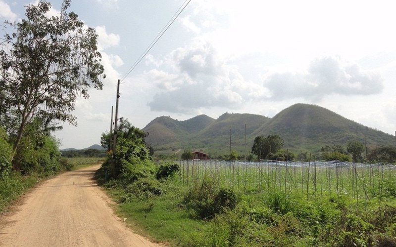 ให้เช่าที่ดิน-ใกล้ถนนสายหัวหิน-ห้วยมงคล-ทล3218-ตหินเหล็กไฟ-หัวหิน