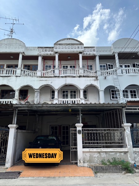 ขายบ้าน หมู่บ้านรุ่งเรือง 633/7 ลาดพร้าว 80 แยก 22