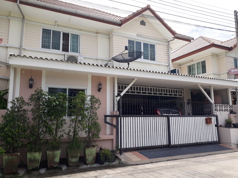 ขายบ้าน-2-ชั้น-ใกล้รถไฟฟ้าสายสีแดง-มหาวิทยาลัยรังสิต-เมืองเอก-สนามบินดอนเมือง