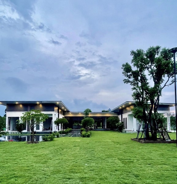 ขายด่วน-ขายถูก-บ้านสวยนครนายก-บ้านเดี่ยวหลังใหญ่-พื้นที่-4-ไร่-1-งาน-4-ตรว-ตกแต่งสวยงามมาก