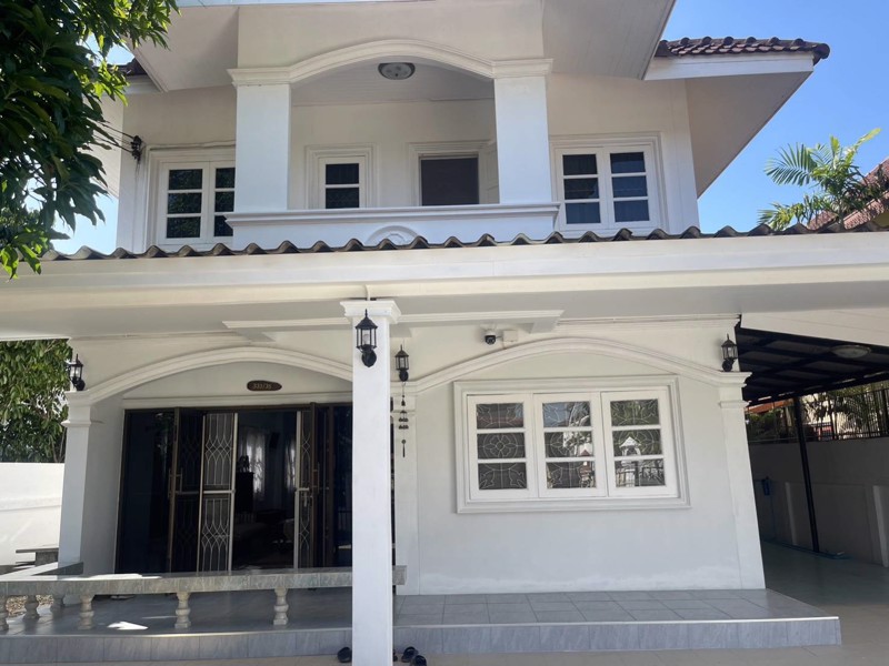 ขายบ้านเดี่ยว-2-ชั้น-ครึ่ง-4-ห้องนอน-3-ห้องน้ำ-