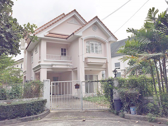 ขายบ้านเดี่ยวหมู่บ้านธารารมณ์-หลังใหญ่-102-ตรว-เขตสะพานสูง-ใกล้รรเตรียมอุดมศึกษาน้อมเกล้า-05284