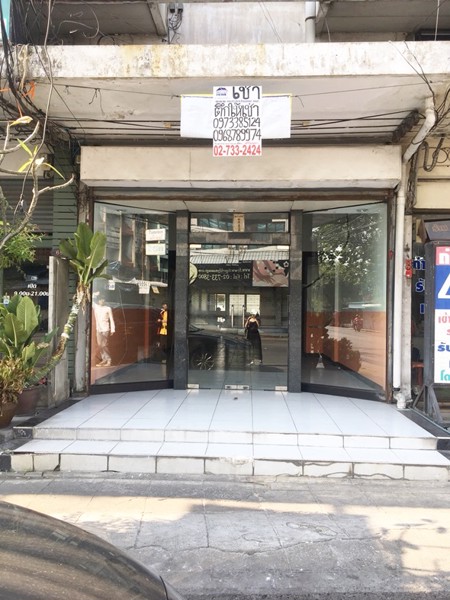 ให้เช่าอาคารพาณิชย์ถนนแฮปปี้แลนด์-20-ตรว-เขตบางกะปิ-ใกล้เดอะมอลล์บางกะปิ-รหัส-05311