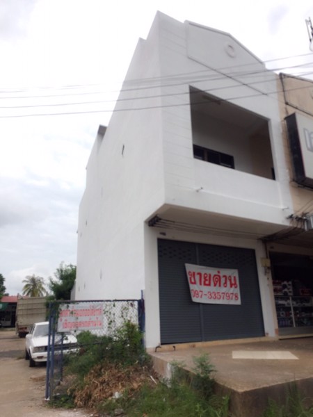 ขายด่วน-อาคารพาณิชย์-2-ชั้นครึ่ง-ตัวเมืองอำนาจเจริญ-สี่แยกมิ่งมงคล-ทำเลธุรกิจ-ติดถนนใหญ่