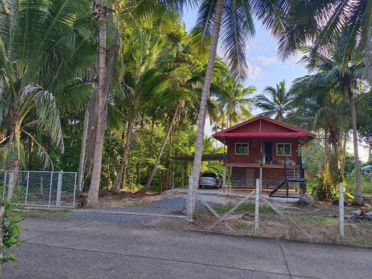 ขายด่วน-บ้านพร้อมที่ดินติดถนนคอนกรีต-อยู่ในชุมชน-วันยาวล่าง-อำเภอขลุง-จันทบุรี