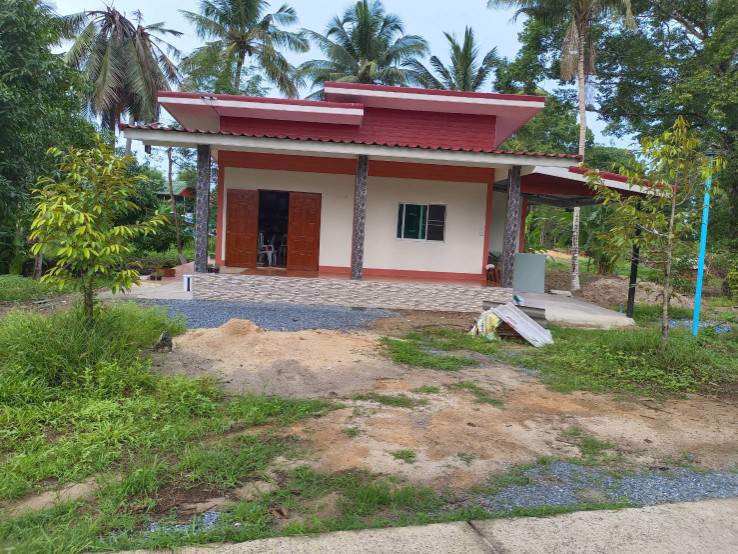 ขายบ้าน-ในเขตเทศบาล-อำเภอขลุง-จันทบุรี-ติดถนนคอนกรีต-อยู่ในชุมชนอากาศดี