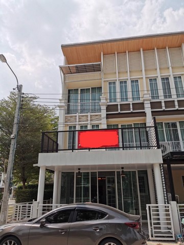 ขายด่วน-ทาวน์โฮม-3-ชั้น-golden-city-อ่อนนุช-พัฒนาการ-หลังมุม-ราคาเพียง-580-ล้านบาท