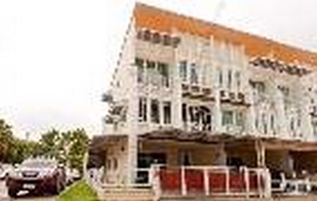 ขายด่วน-ทาวน์โฮม-3-ชั้น-golden-city-อ่อนนุช-พัฒนาการ-หลังมุม-ราคาเพียง-450-ล้านบาท