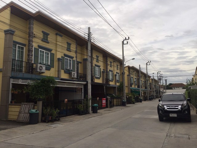 ขายด่วนจ้า-โกเด้นทาวน์-อ่อนนุช-พัฒนาการ-ราคาเพียง-4200000-บาท