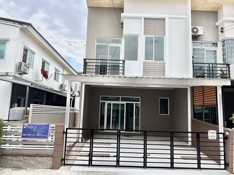 ขายถูก-หมู่บ้านกัสโต้บางนา-สุวรรณภูมิ-บ้านมุม-ตกแต่งสวย-สไตล์โมเดิร์น-ใกล้คิงเพาเวอร์-สุวรรณภูมิ