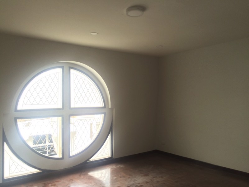 rh012-ให้เช่าทาวน์โฮม-3-ชั้นครึ่ง-เอกมัย12