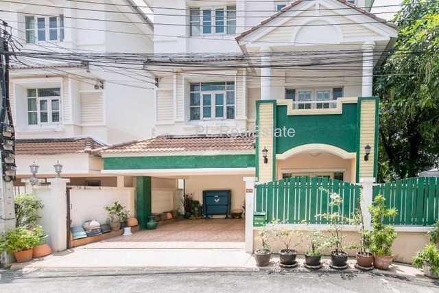 ให้เช่าบ้านเดี่ยว3-ชั้นย่านสุขุมวิท-101ใกล้bts-ปุณณวิถี-ซอยปุณณวิถี-20-หลังมุม-เลี้ยงสัตว์ได้