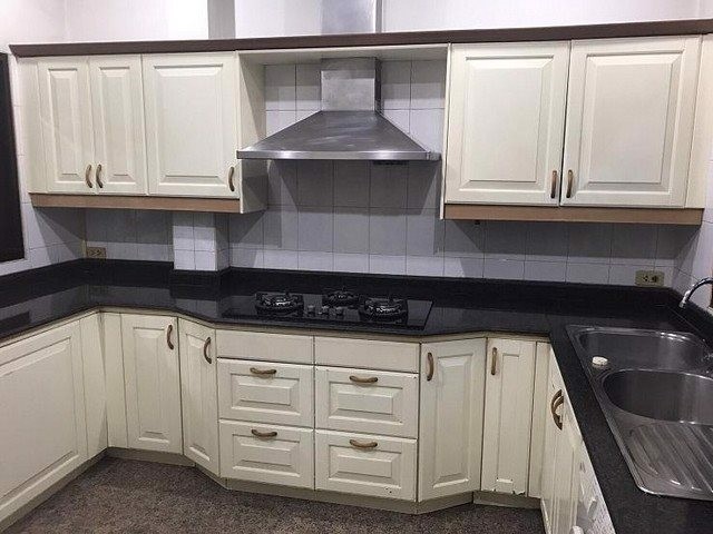 ให้เช่าทาวน์โฮมซอยอินทามระ8ใกล้btsสะพานควายใกล้mrtสุทธิสาร