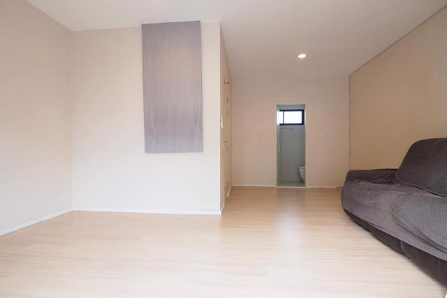 ให้เช่าทาวน์โฮม3ชั้นบ้านกลางเมืองพระราม-9-รามคำแหง-ใกล้-town-in-town