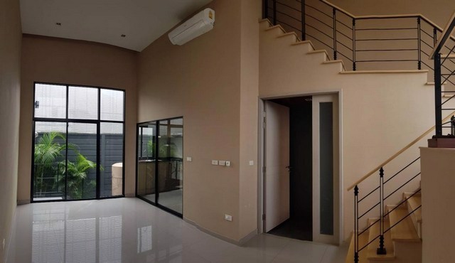 ให้เช่าทาวน์โฮม35ชั้นย่านพัฒนาการใกล้ทางด่วนโครงการอาร์เด้นพัฒนาการ20