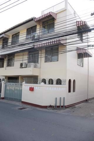 ให้เช่าทาวน์โฮม4-ชั้นซอยสุขุมวิท-65-ใกล้btsพระโขนงและเอกมัย