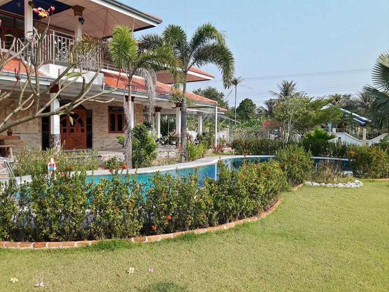 ขายบ้านเดี่ยว-415-ตรว-พร้อมสระว่ายน้ำ-ใกล้ทะเล-ใกล้วัดห้วยยาง