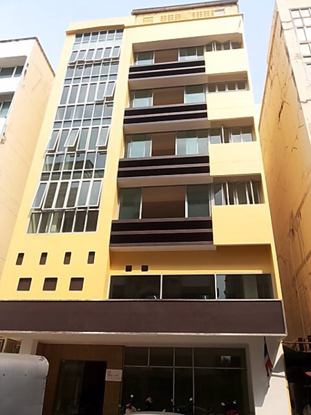 ขายอาคารสำนักงาน-6-ชั้นพร้อมดาดฟ้ามีหลังคาและลิฟท์-บนถนนรามคำแหงซอย81-1-เข้าซอยเพียง-150-ม