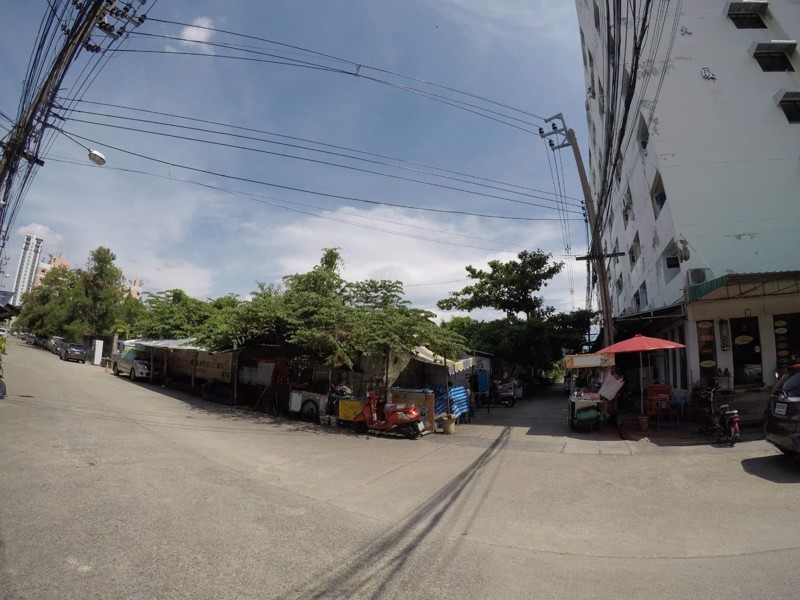 ขายที่ดิน 202 ตรว. ตรงข้ามห้างซีคอนสแควร์ในซอยศรีนครินทร์42 ใกล้ MRTสวนหลวงร.9 ที่ดินอยู่ซอยสุภาพงษ์