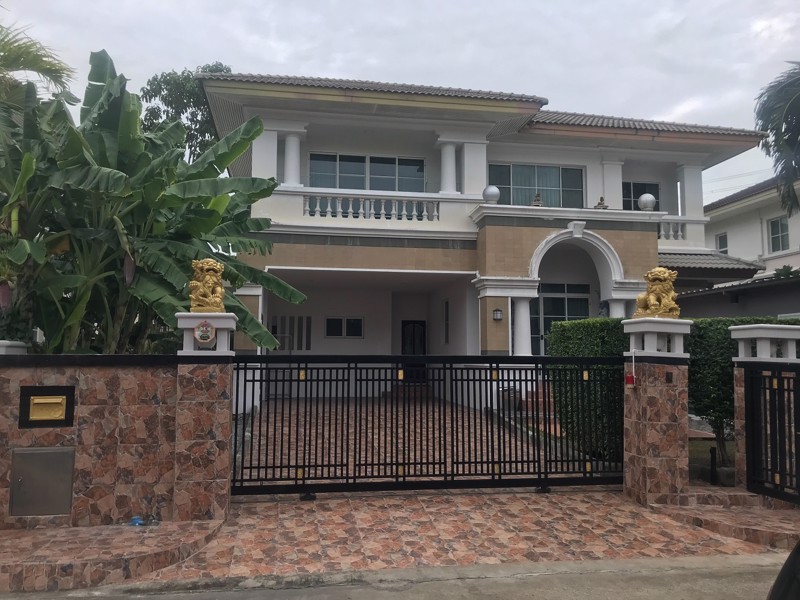 บ้านเดี่ยวโครงการหรูหมู่บ้านนันทวัน สวนหลวง ร.9 ถนนเฉลิมพระเกียรติ ร.9