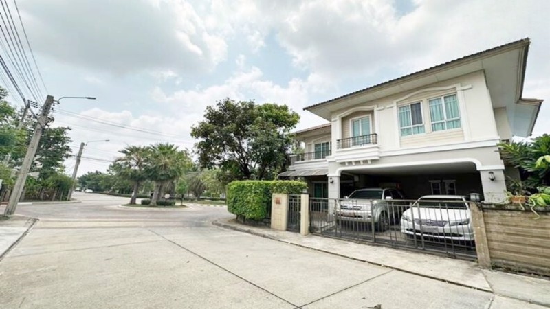 ขายบ้านเดี่ยว 2 ชั้น ในหมู่บ้านภัสสรเพรสทีจ อ่อนนุช-เฉลิมพระเกียรติ ร.9 พร้อมเฟอร์นิเจอร์