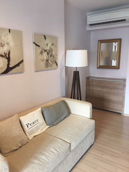 ให้เช่าคอนโดทำเลดี-ริธึ่ม-สาทร-rhythm-sathorn-for-rent-level-21-size-35-sqm