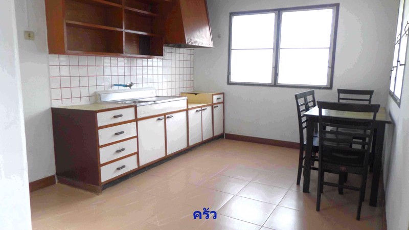 ให้เช่าบ้านเดี่ยว2ชั้น50-ตรวหมู่บ้านเหนือลิขิต1-ใกล้รรเซนปอล-ในอศรีราชา-จชลบุรี-6000บ-เดือน