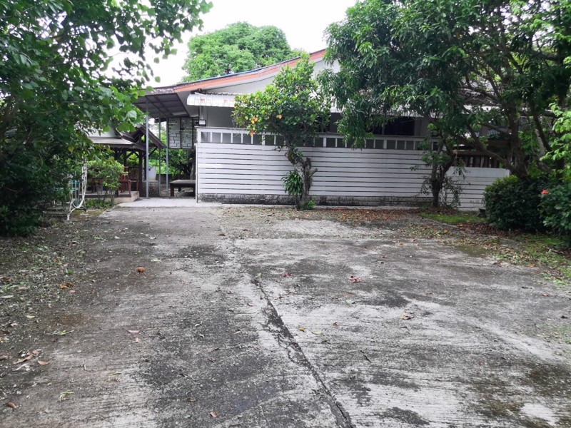 ขายบ้านสวนพร้อมเข้าอยู่ เนื้อที่ 278 ตารางวา มีโฉนด ใกล้เมืองนครนายก