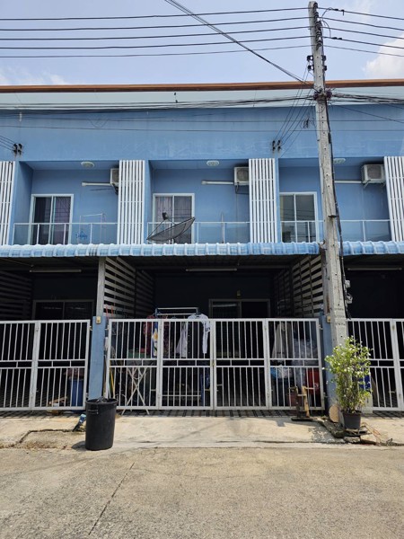 ขายทาวเฮ้าส์-2-ชั้น-หมู่บ้านฉัตรไพลิน-ลาดหลุมแก้ว-ปทุมธานี