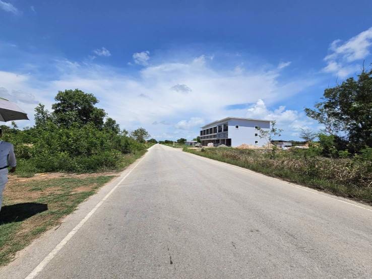 ที่ดินถมแล้ว-ทำเลดี-ติดถนนบ้านไร่-ปากน้ำประแส-อำเภอแกลง-ระยอง