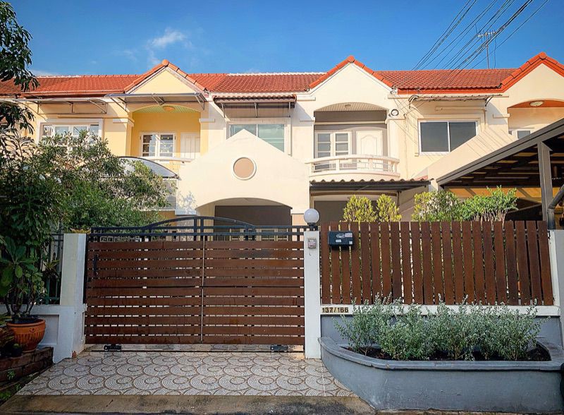 ทาวน์เฮ้าส์ให้เช่า-ซอยสวนผัก32-ราชพฤกษ์-ตลิ่งชัน-วงเวียนพระราม5-ทำเลดี-ขนาดเท่าบ้านเดี่ยว